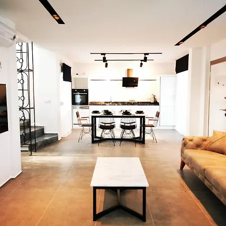 Spectacular With Private Pool In Antalya Βίλα *